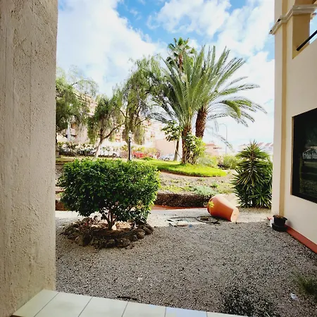 Studio In Castle Harbour With Garden View C018 Apartament