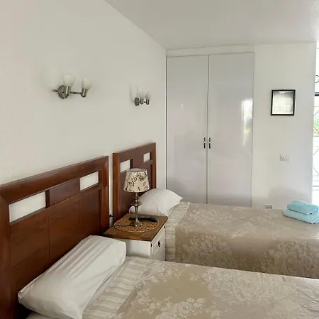 Studio In Castle Harbour With Garden View C018 *